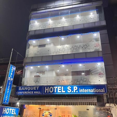 Hotel S P International A Unit Of Mavis Group Lucknow Eksteriør bilde