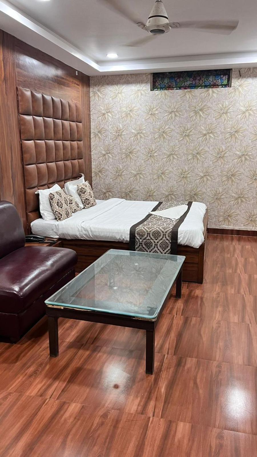 Hotel S P International A Unit Of Mavis Group Lucknow Eksteriør bilde